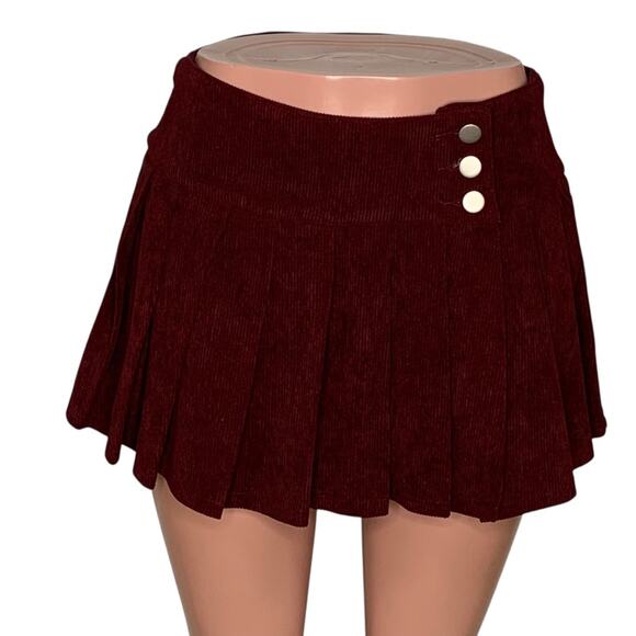 Windsor NWT Corduroy Pleated Mini Skort Front Buttons Closure Wine Size M - Picture 3 of 15
